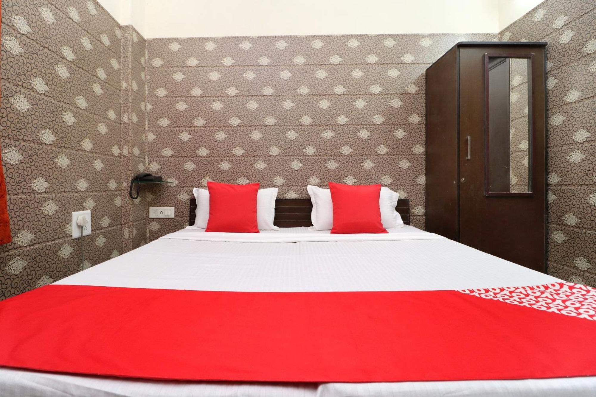 Hotel O Mall Residency Амритсар Екстериор снимка