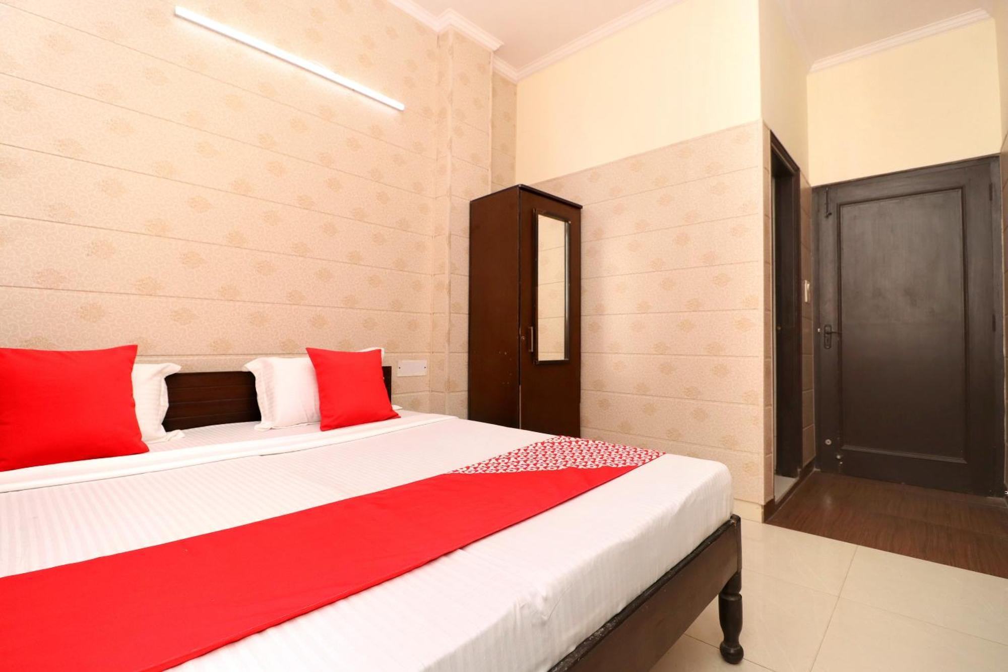 Hotel O Mall Residency Амритсар Екстериор снимка