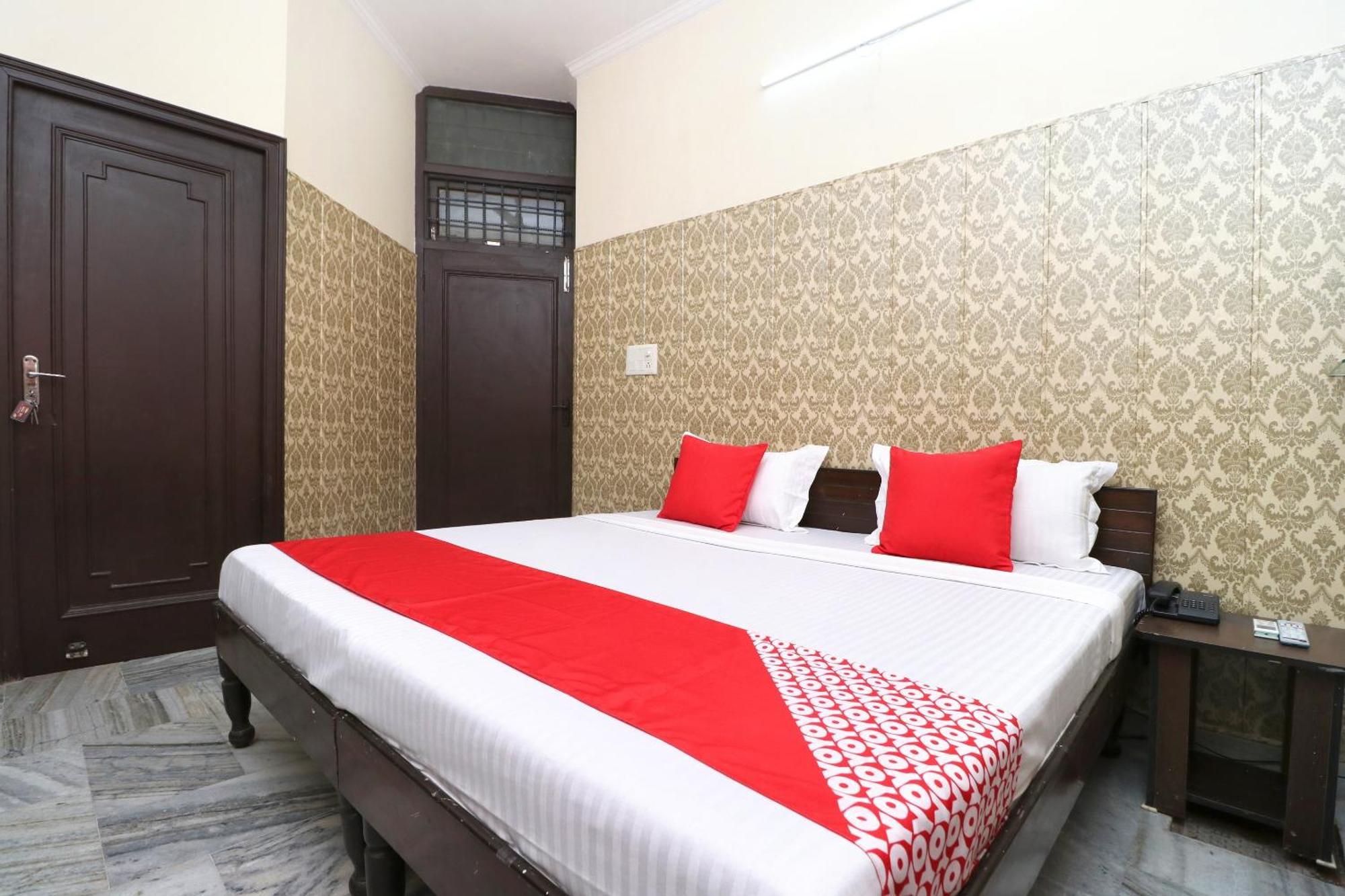 Hotel O Mall Residency Амритсар Екстериор снимка